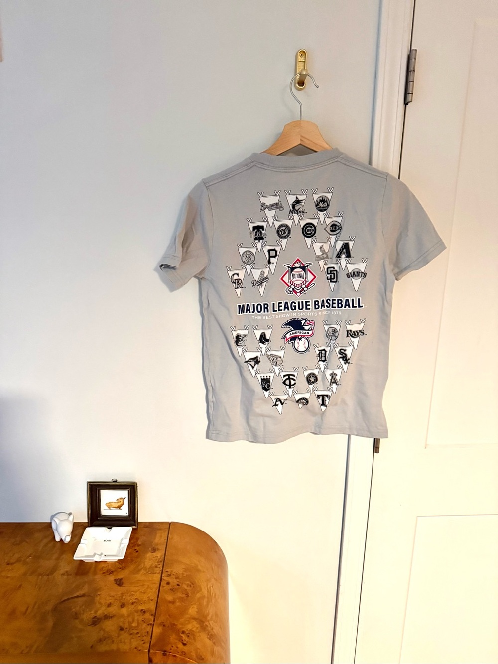 Boys size 13/14 mlb team T shirt